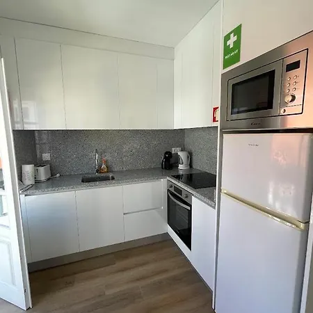 Retiro 402 * Guimarães