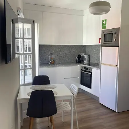 Retiro 402 * Guimarães